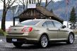Revisión de lujo sedán Ford Taurus foto 5