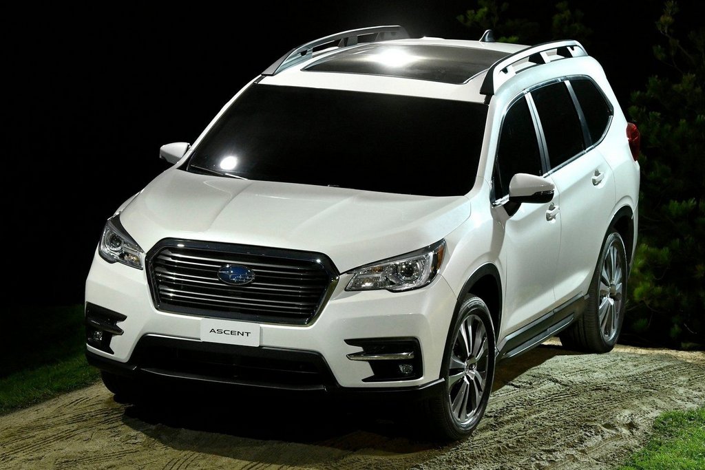 El buque insignia polnoprivodniy crossover de Subaru Ascent