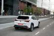 Canje para el crossover urbano de Lexus UX 200 foto 4