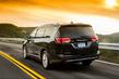 Los cascos para siete pasajeros minivan Chrysler Pacifica foto 11