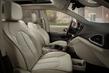 Los cascos para siete pasajeros minivan Chrysler Pacifica foto 7