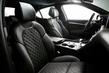 La primera generación de su sedán Genesis G70 foto 8