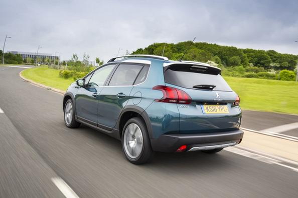 Actualizada la modificación de un crossover Peugeot 2008 Foto 9
