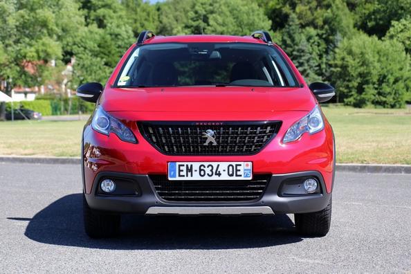 Actualizada la modificación de un crossover Peugeot 2008 Foto 12