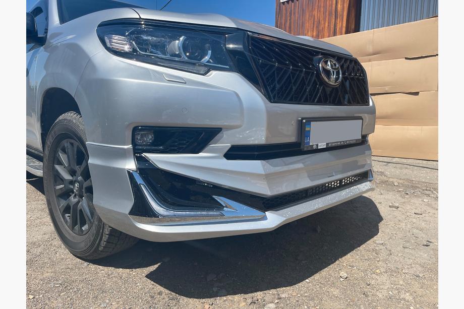 Toyota Land Cruiser Prado 150 2009-2023 Cubiertas de parachoques delanteras y traseras Modelista V3-LED (2017-) Foto 13
