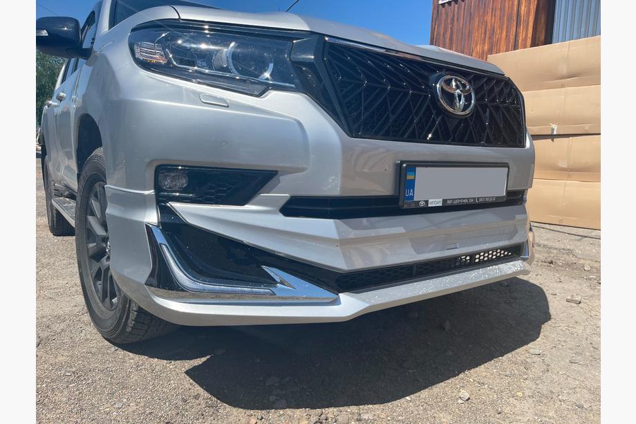 Toyota Land Cruiser Prado 150 2009-2023 Cubiertas de parachoques delanteras y traseras Modelista V3-LED (2017-) Foto 3