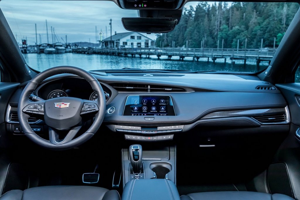 De lujo suv compacto de Cadillac XT4