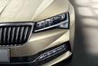 Revisión del Skoda Superb liftback actualizado 2019 foto 10