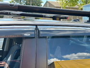 Toyota Hilux 2015- Deflectores de ventana con moldura cromada (4 uds, Niken) foto 8