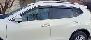 Nissan X-trail T32/Rogue 2014-2021 Deflectores de Ventana con Moldura Cromada (4 uds., Niken) foto 5
