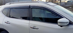 Nissan X-trail T32/Rogue 2014-2021 Deflectores de Ventana con Moldura Cromada (4 uds., Niken) foto 4