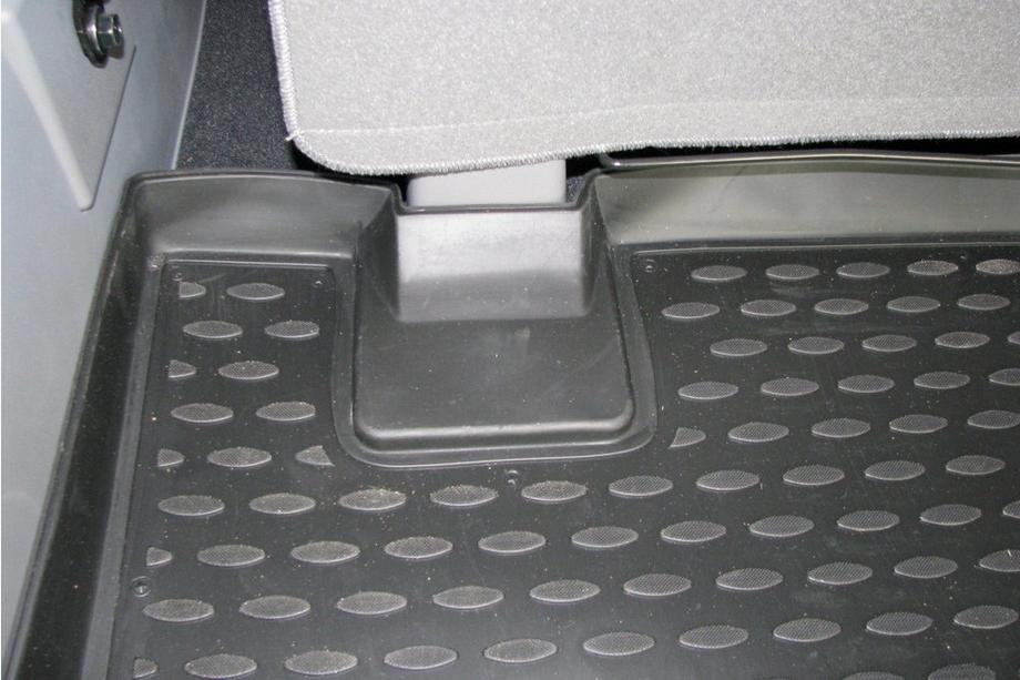 Hyundai H300, H1, Starex 2008-2020 Alfombrilla de maletero de goma (Novline) New mw. Foto 2