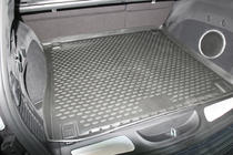 Jeep Grand Cherokee WK2 2010-2021 Alfombrilla de maletero (Novline) introducción foto 4