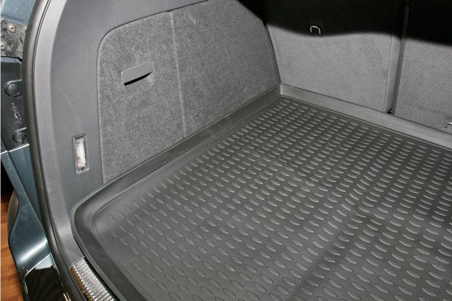 Volkswagen Touareg 2002–2010 Alfombrilla de maletero (Novline) SUV Foto 2