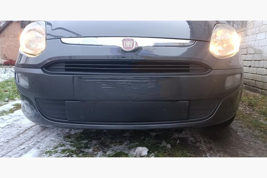 Fiat Punto Grande/EVO 2006-2018 Rejilla de invierno (EVO, Punto) Image