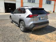 Toyota Rav 4 2019–2025 Estribos Laterales Fullmond (2 uds., Aluminio) foto 6
