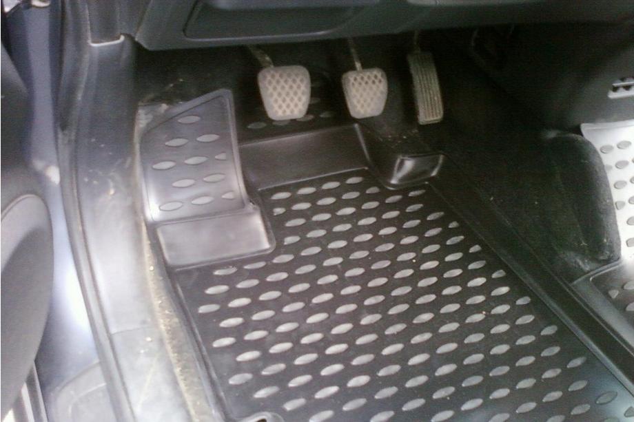 Honda FR-V 2004-2009 Alfombrillas de goma para interior (4 uds, Novline) Foto 2