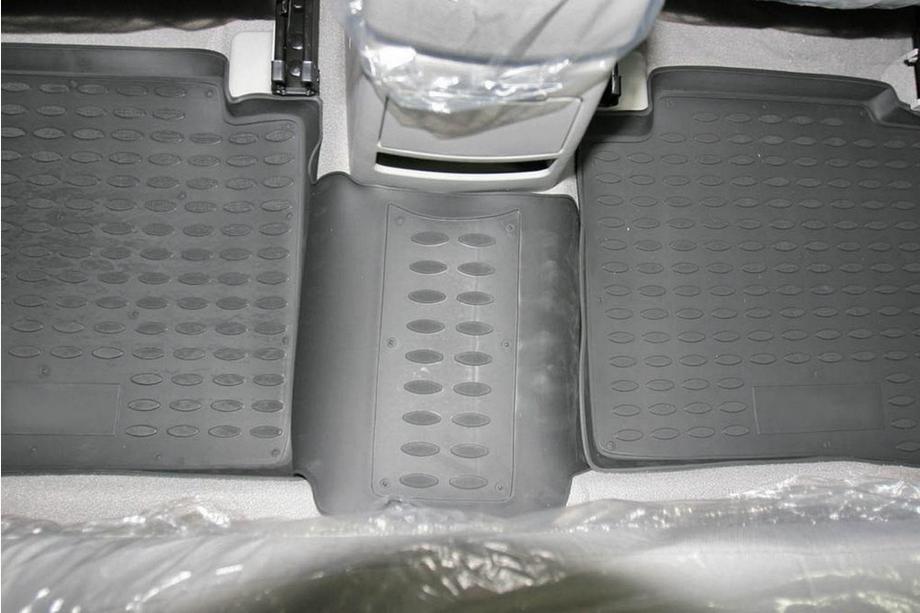 Kia Cerato 1 2004-2009 Alfombrillas de goma para interior (4 uds, Novline) Foto 5
