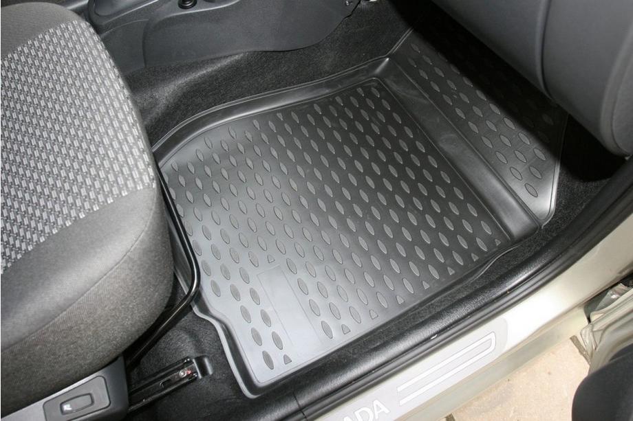 Lada Largus 2012- Alfombrillas de goma interior (4 uds, Novline) 5 plazas Foto 4