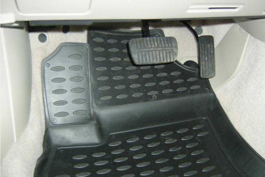 Subaru Outback 2005-2009 Alfombrillas de goma para interior (4 uds, Novline) Foto 2