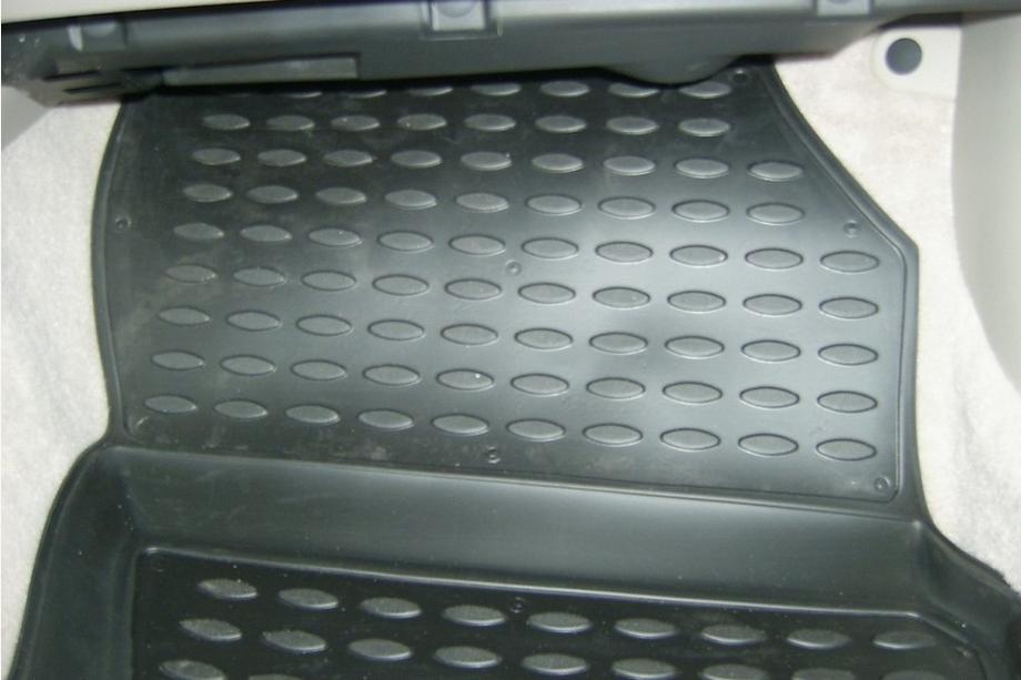 Subaru Outback 2005-2009 Alfombrillas de goma para interior (4 uds, Novline) Foto 4