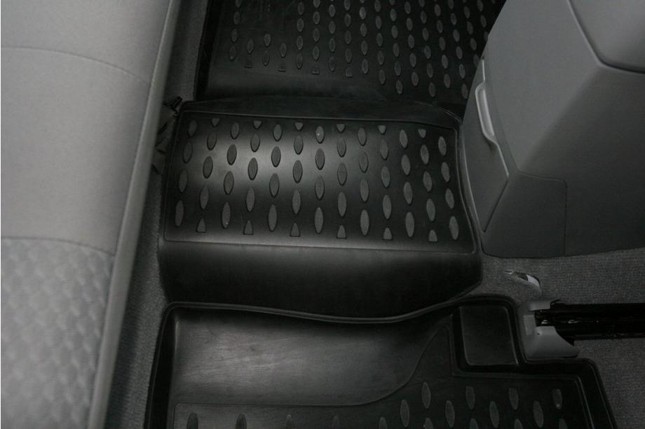 Toyota Hilux 2006-2015 (2008↗) Alfombrillas de goma para interior (4 uds, Novline) Foto 5