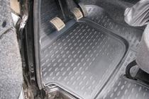 UAZ 3151 1985–2003 (Hunter) Alfombrillas de goma interiores (3 uds, Novline) foto 2