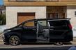 Un lujoso minivan de Toyota Alphard foto 6