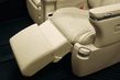Un lujoso minivan de Toyota Alphard foto 11