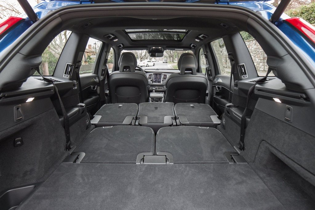 Crossover mediano Volvo XC90 de segunda generación