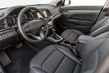 Sedán compacto de Hyundai Elantra en forma actualizada foto 12