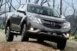 Camioneta Mazda BT-50 de tamaño mediano foto 3