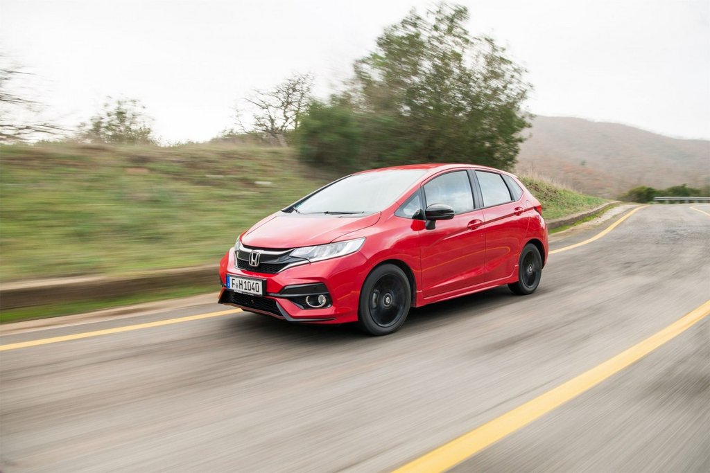 Actualizado compacto hatchback Honda Jazz de la tercera encarnación