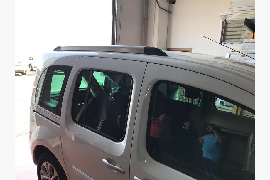 Renault Kangoo 2008–2020 Barras de techo integradas (cromo) Base Estándar Foto 7