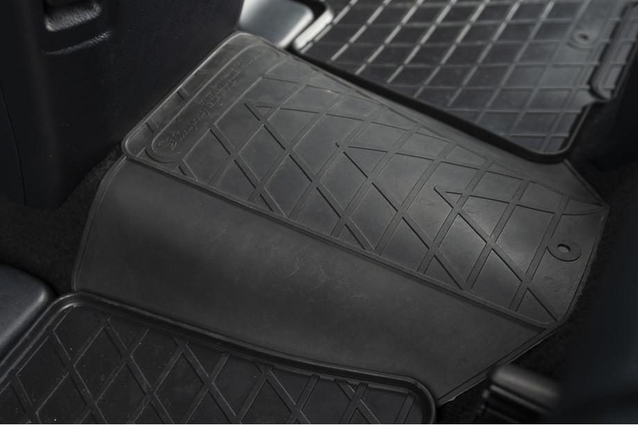 Toyota Land Cruiser Prado 150 2009-2023 Alfombrilla trasera de tunel (Stingray Premium) Foto 7