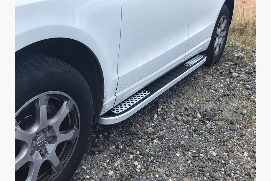 Audi Q5 2008-2017 Estribos Laterales Tayga V2 (2 uds., Aluminio) Image