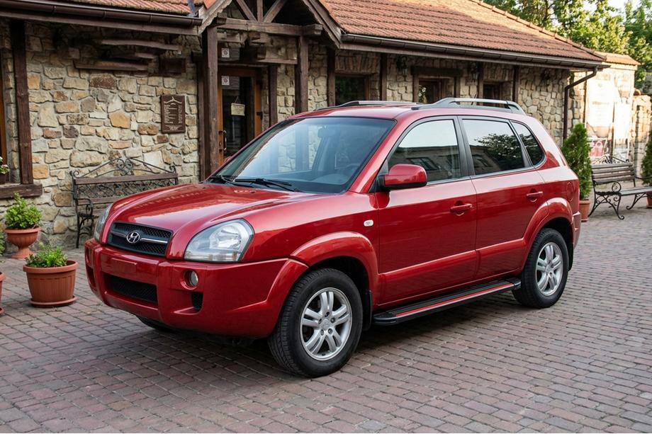 Hyundai Tucson JM 2004- Estribos Laterales Maya Red (2 uds., Aluminio) Foto 1