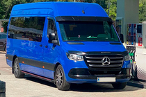 Mercedes Sprinter W907/W910 2018- Estribos Laterales Maya Red (2 uds., Aluminio) Largo/ExtraLargo foto 2