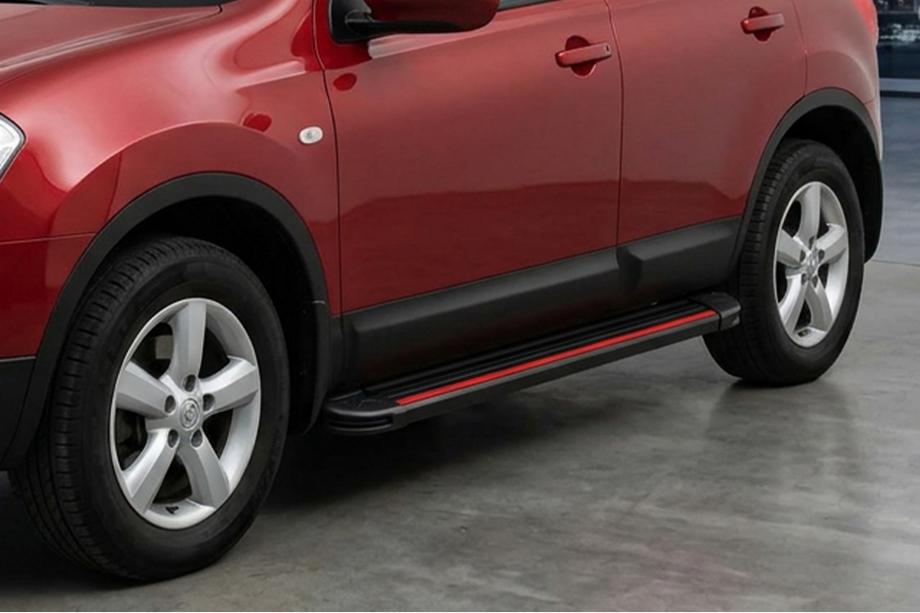 Nissan Qashqai 2014-2021 Estribos Laterales Maya Red (2 uds., Aluminio) Image