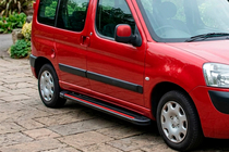 Peugeot Partner 1996-2008 Estribos Laterales Maya Red (2 uds., Aluminio) foto 1