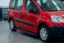 Peugeot Partner Tepee 2008-2018 Estribos Laterales Maya Red (2 uds., Aluminio) foto 1