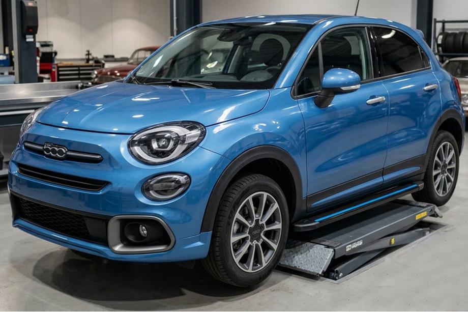Fiat 500X 2014-2024 Estribos Laterales Maya Blue (2 uds., Aluminio) Image
