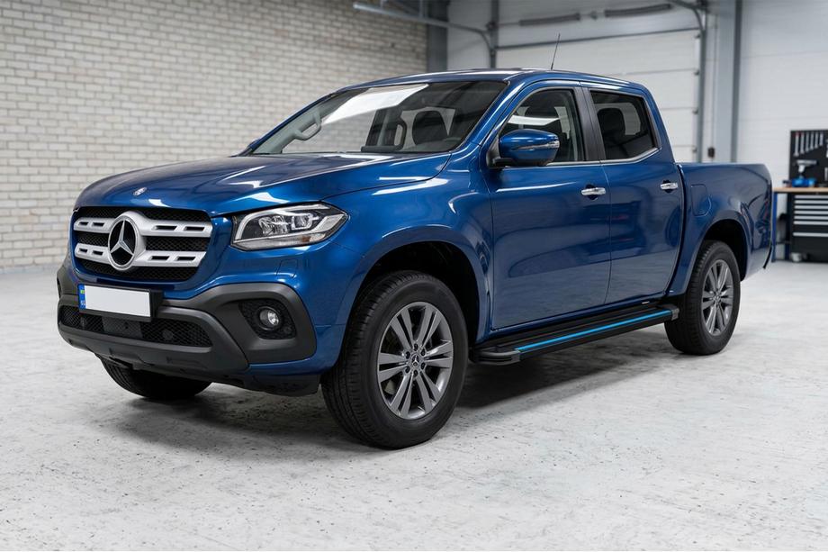 Mercedes X class 2017-2020 Estribos Laterales Maya Blue (2 uds., Aluminio) Image