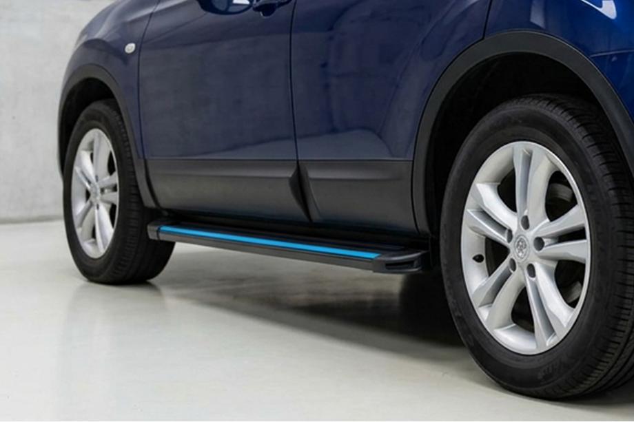 Nissan Qashqai 2014-2021 Estribos Laterales Maya Blue (2 uds., Aluminio) Foto 1