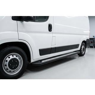 Estribos Laterales New Vision Black (2 uds., Aluminio) Citroen Jumper 2007-2025 foto 1