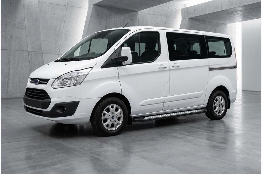 Ford Custom 2013-2022 Estribos Laterales New Vision Black (2 uds., Aluminio) Foto 1