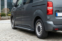Peugeot Expert 2007-2016 Estribos Laterales New Vision Black (2 uds., Aluminio) foto 1