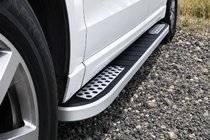 Audi Q5 2017-2025 Estribos Laterales Tayga V2 (2 uds., Aluminio) foto 3
