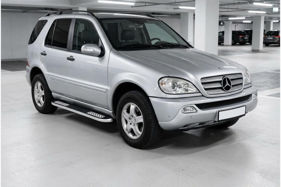 Mercedes ML W163 1997-2005 Estribos Laterales Tayga V2 (2 uds., Aluminio) Foto 1