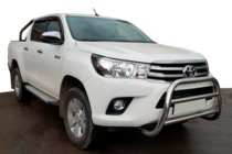 Toyota Hilux 2015- Defensa Delantera WT007 (Acero Inoxidable) foto 2